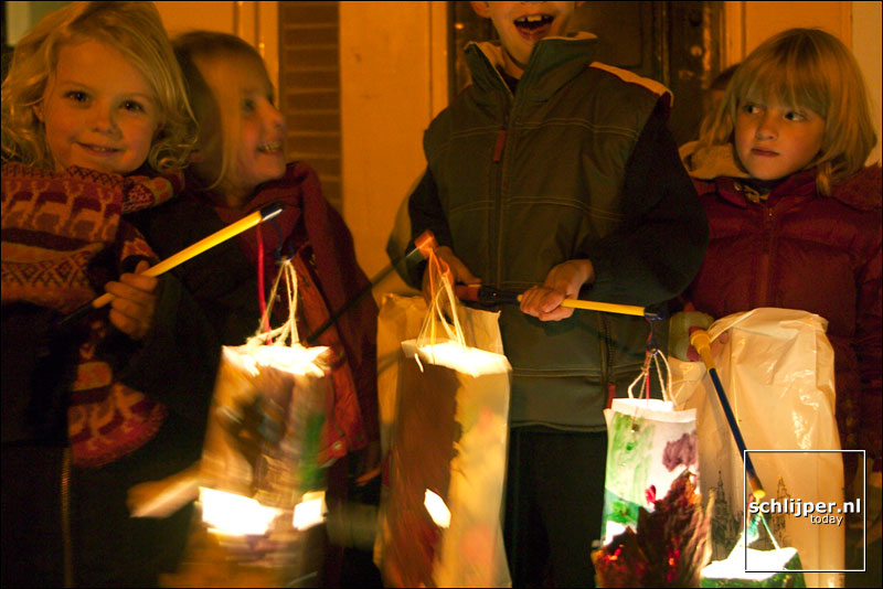 http://media.schlijper.nl/normal/03/11/11/031111-lampionnen.jpg