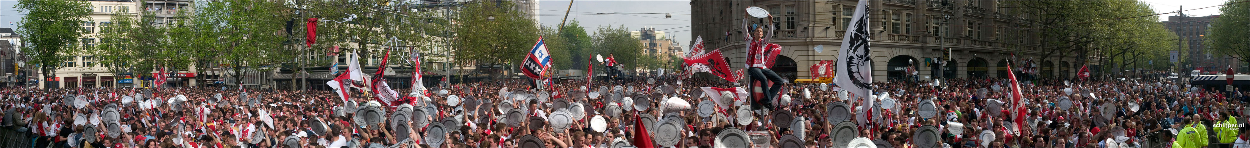 Nederland, Amsterdam, 9 mei 2004
