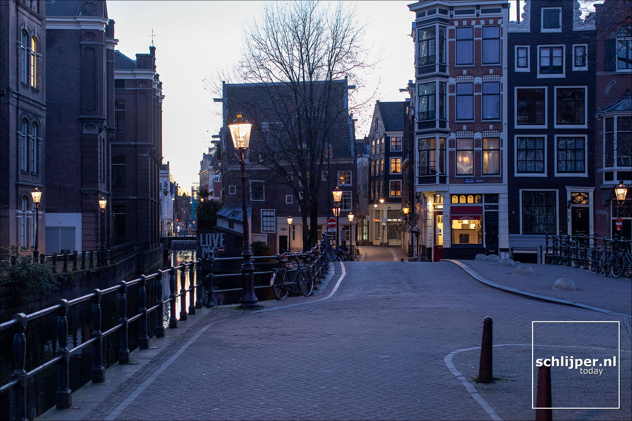 Nederland, Amsterdam, 22 maart 2020