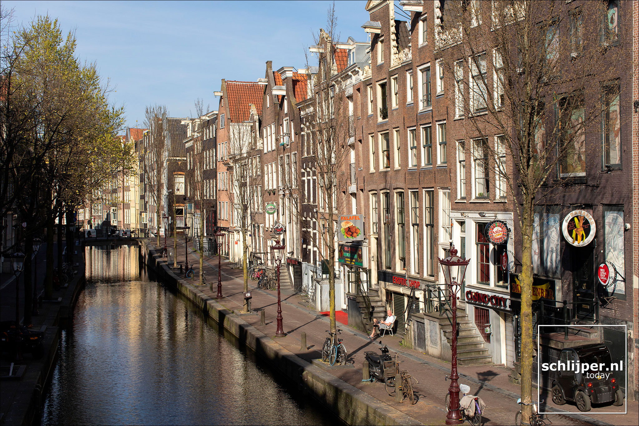 Nederland, Amsterdam, 7 april 2020