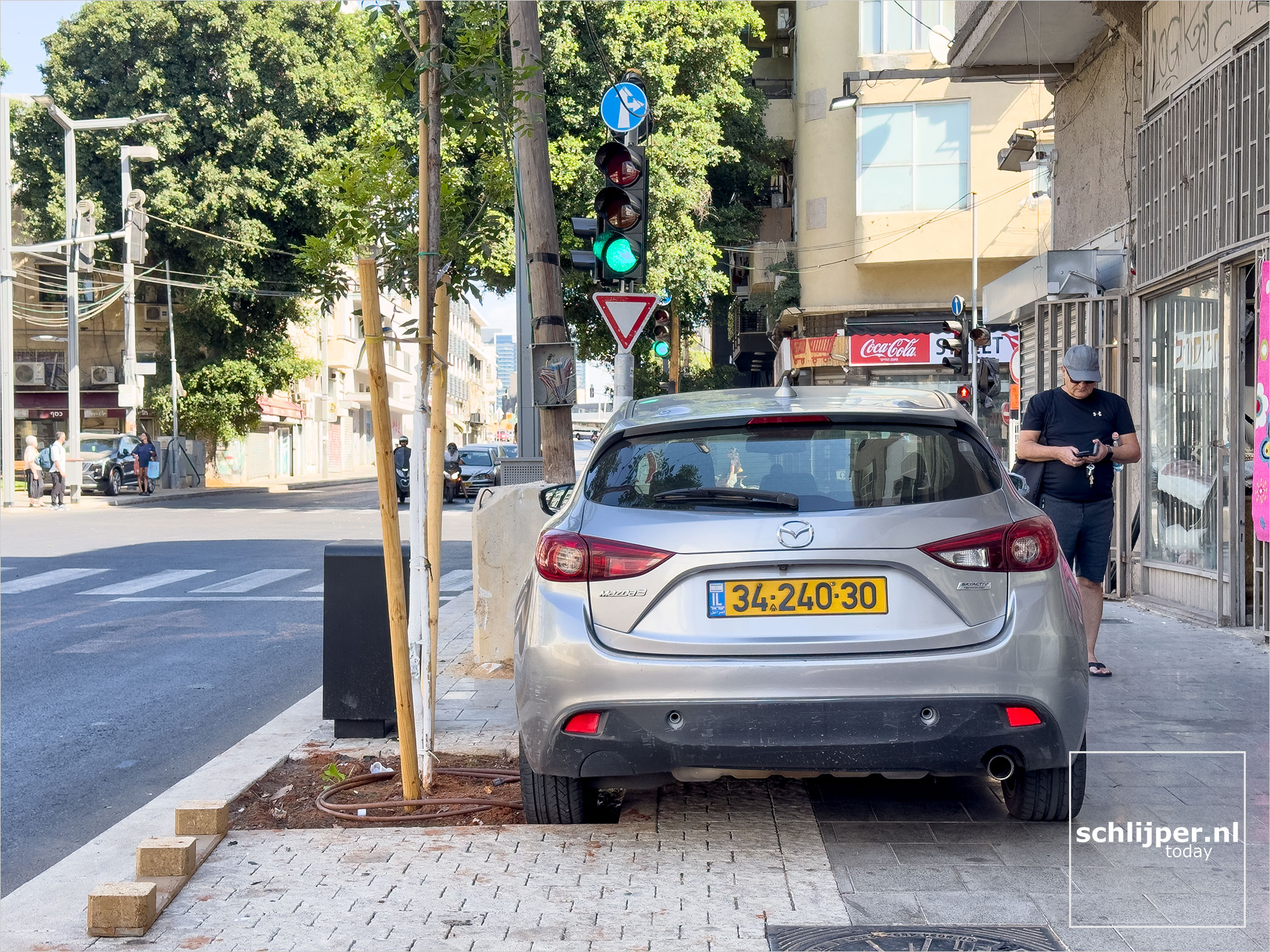 Israel, Tel Aviv, October 6, 2025