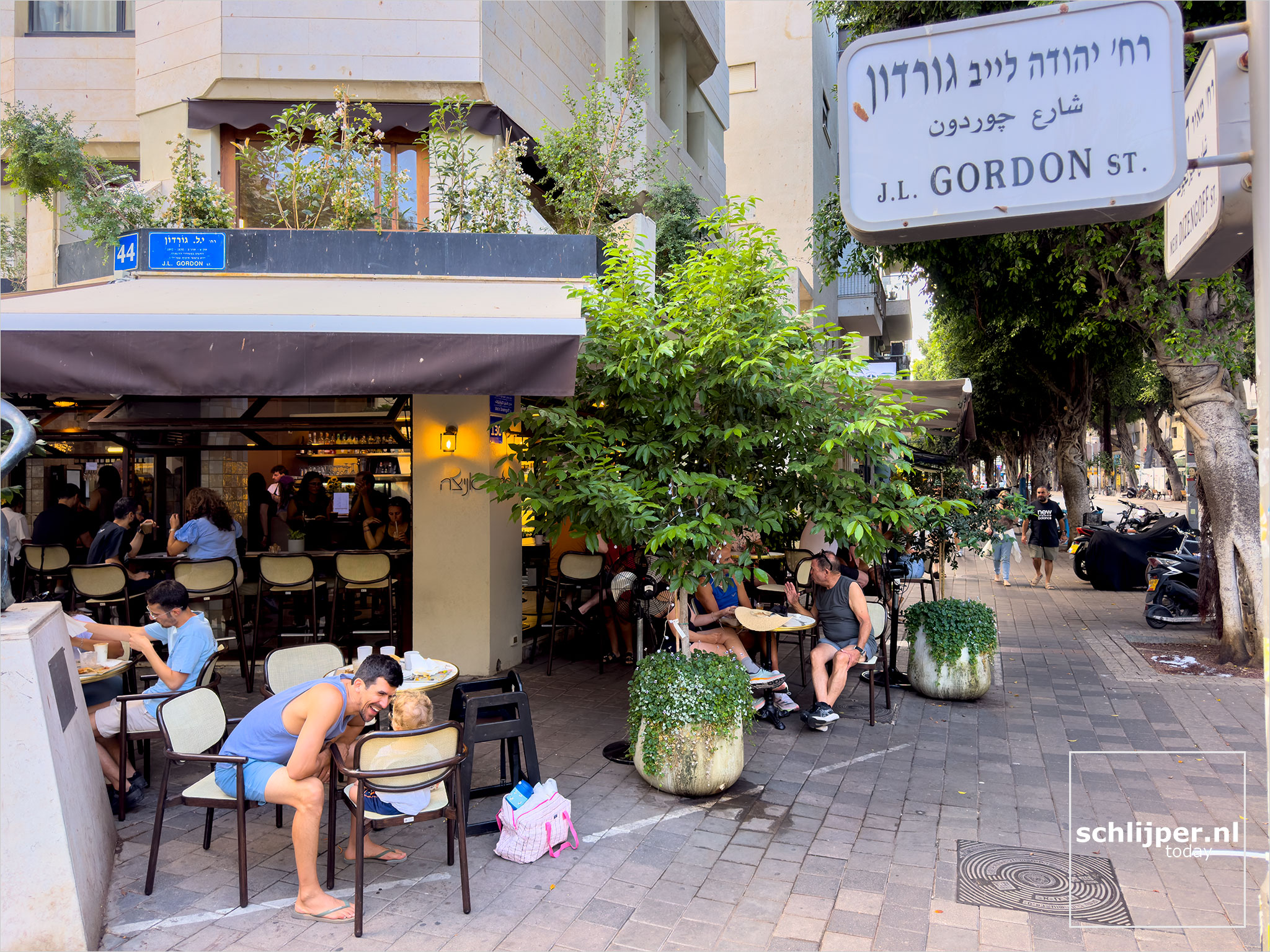 Israel, Tel Aviv, October 17, 2025