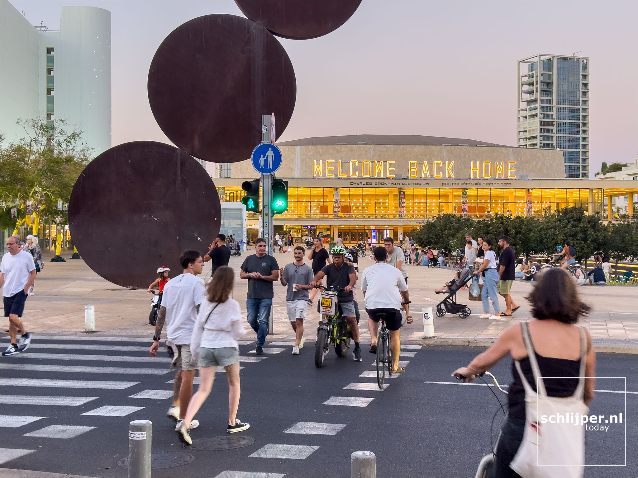 Israel, Tel Aviv, October 25, 2025