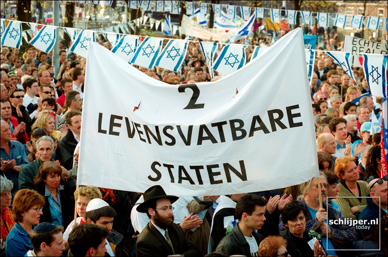 Nederland, Amsterdam, 21 april 2002