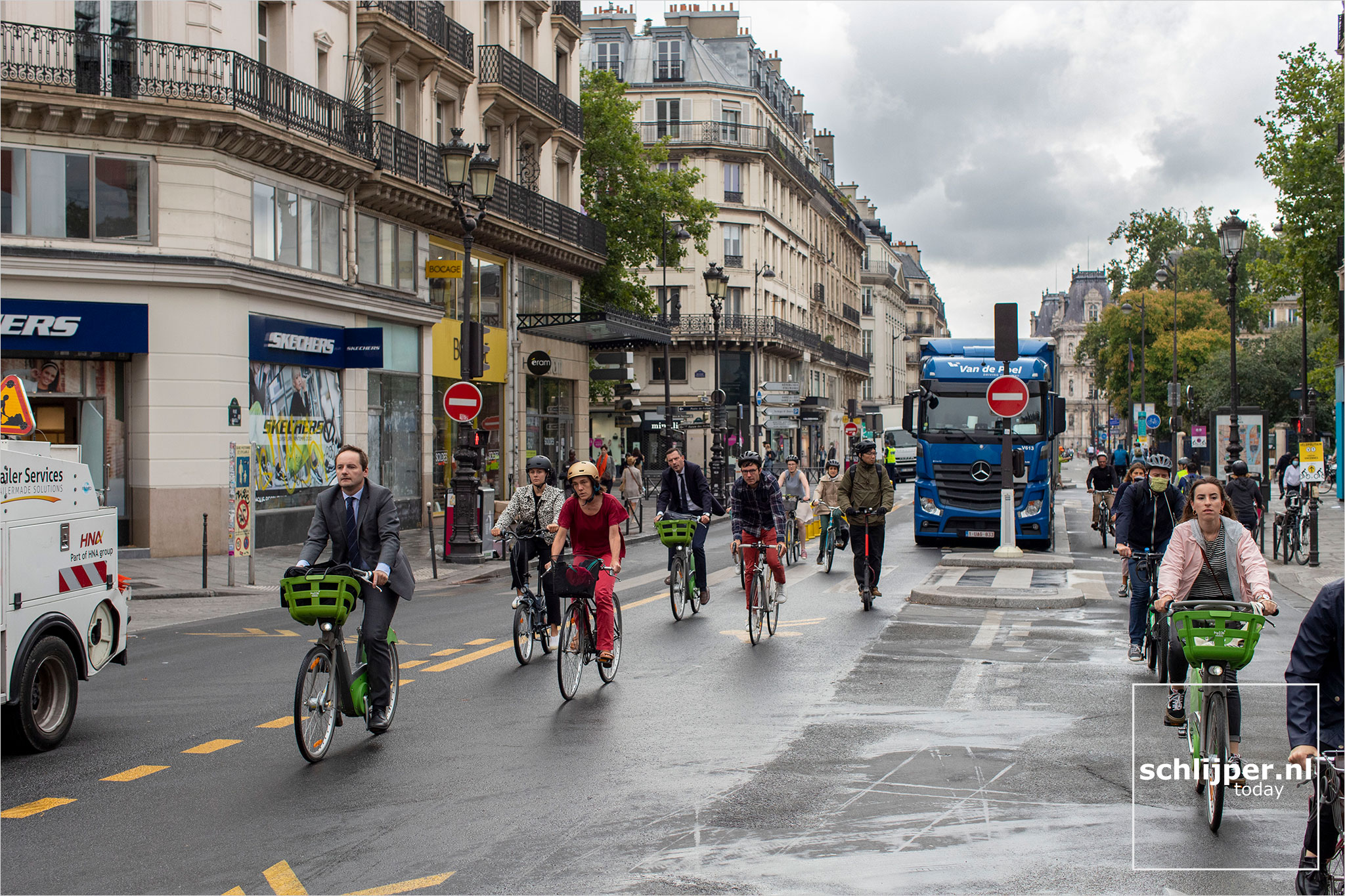 skechers rue de rivoli